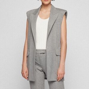 Jelonna Vest by BOSS- RTR- gray - size
4 - preloved